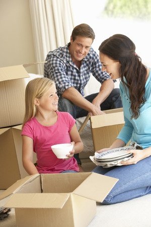 family packing boxes